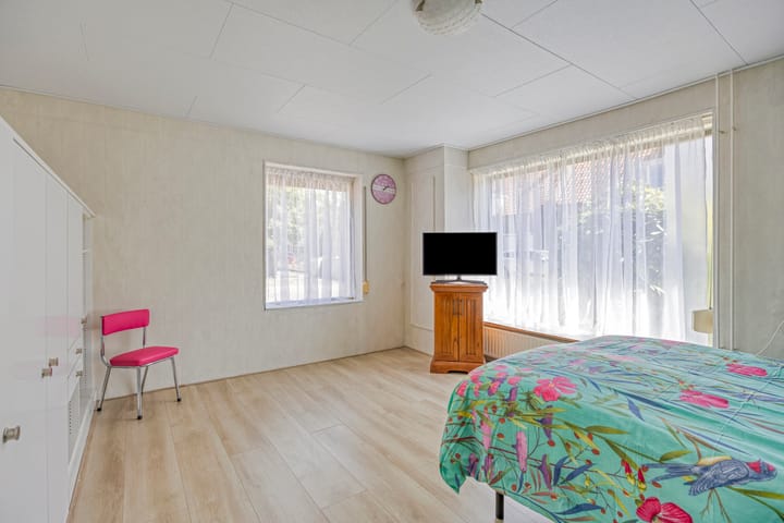 Foto 30 van Burg van Gorselstraat 12