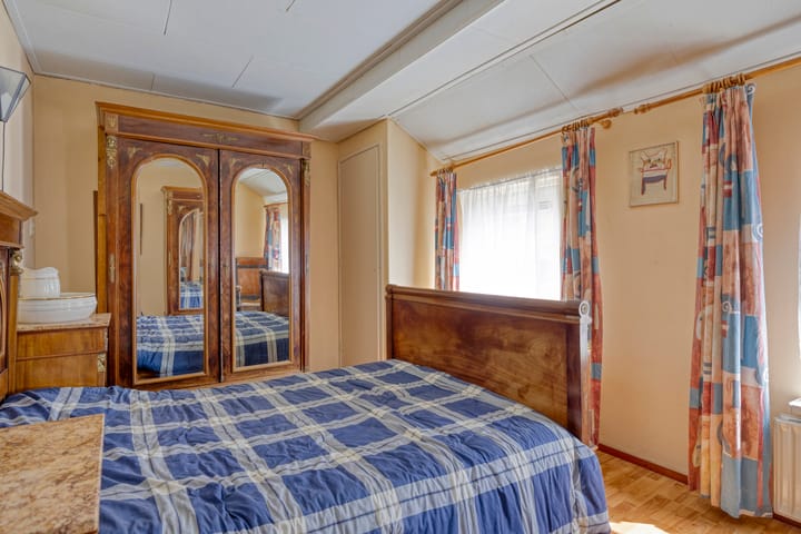 Foto 32 van Burg van Gorselstraat 12