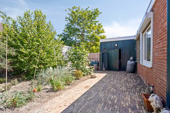 Foto 47 van Burg van Gorselstraat 12