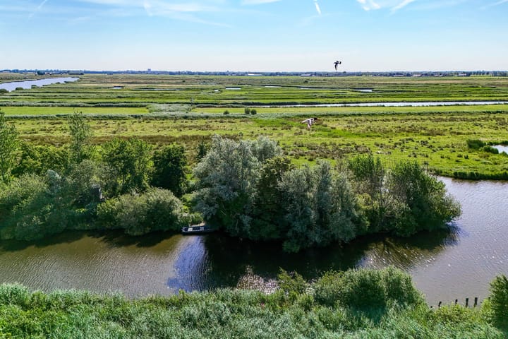 Photo 7 of Oosteinde