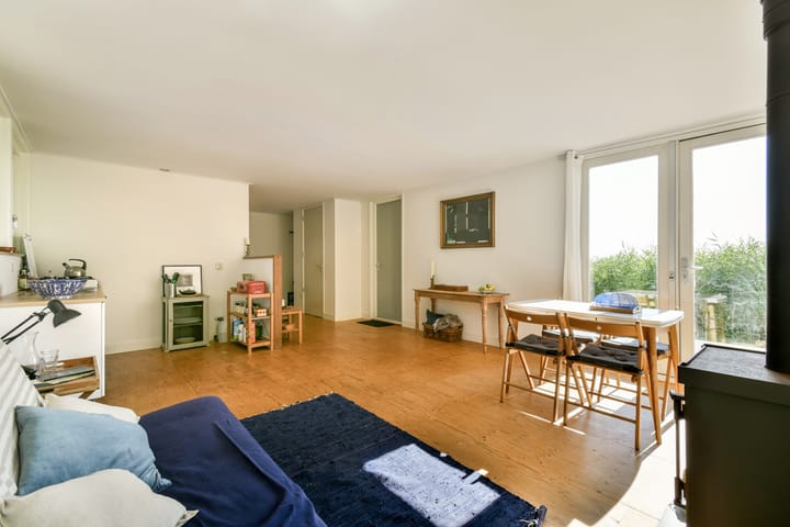 Photo 17 of Oosteinde