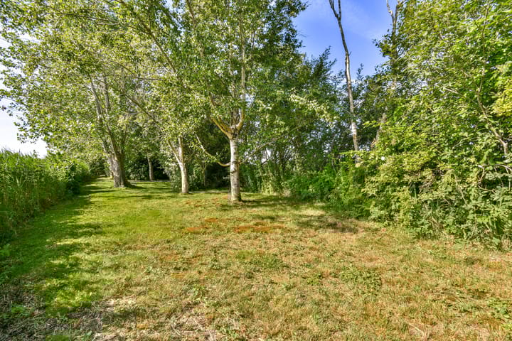 Photo 37 of Oosteinde