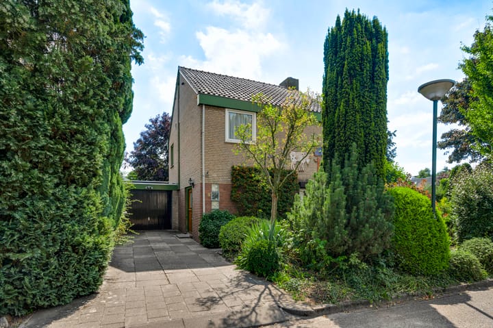 Foto 1 van Wilhelminaplein 9