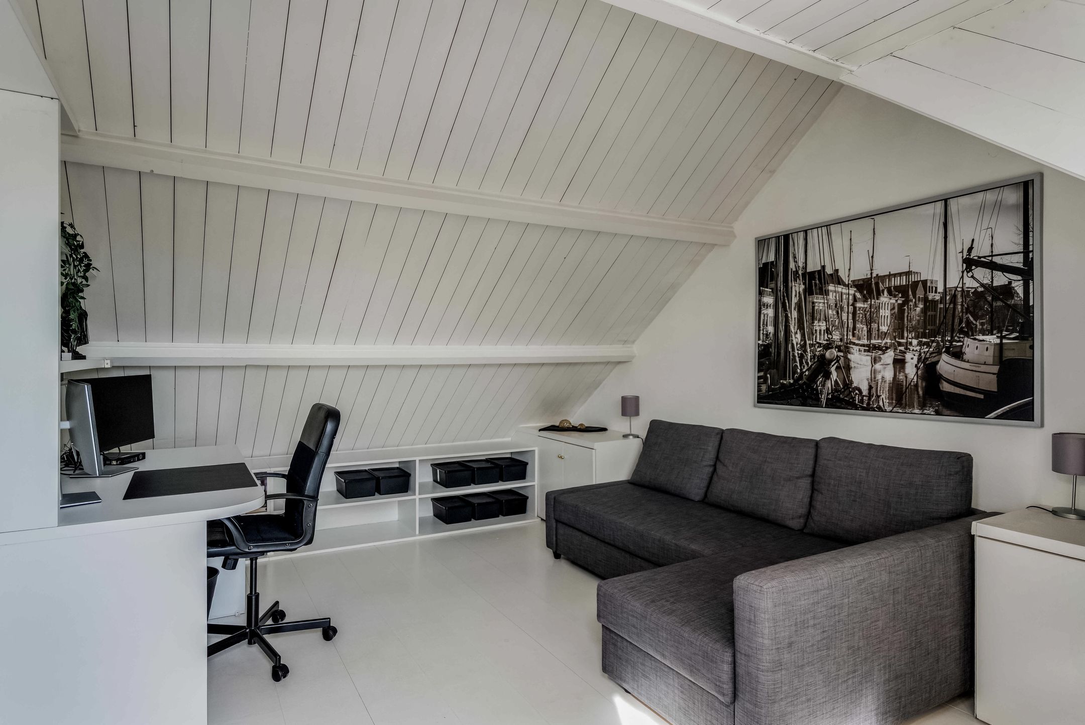 Photo 36 of Coronastraat 10