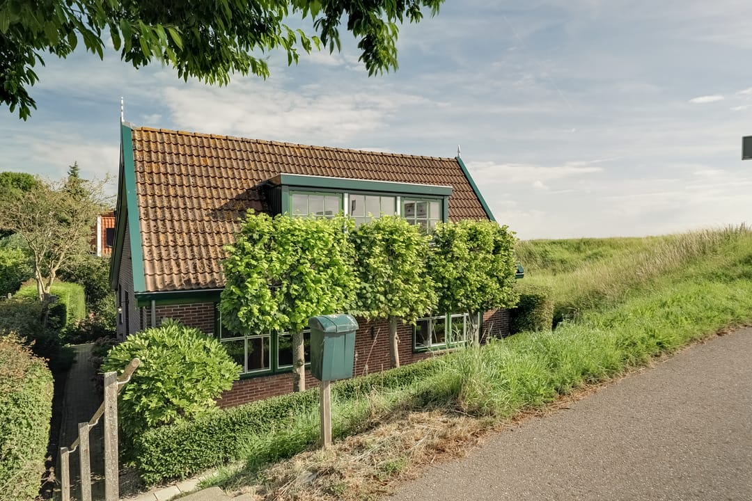 Photo 2 of Oosterleek 2