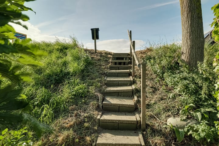 Photo 49 of Oosterleek 2