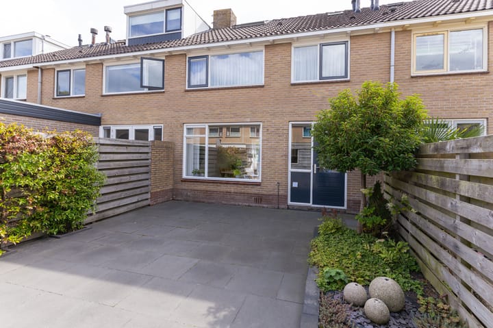 Photo 26 of Dokter Pinxterplantsoen 53