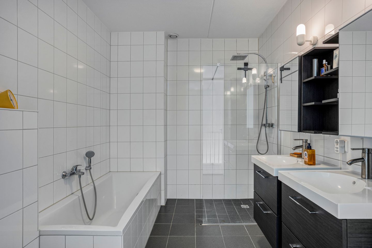 Photo 25 of Spoorweghavenplein 2