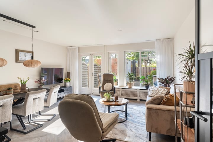 Foto 2 van Castor 37