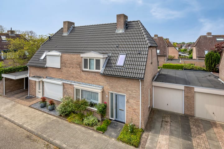 Foto 8 van Treurenberg 8