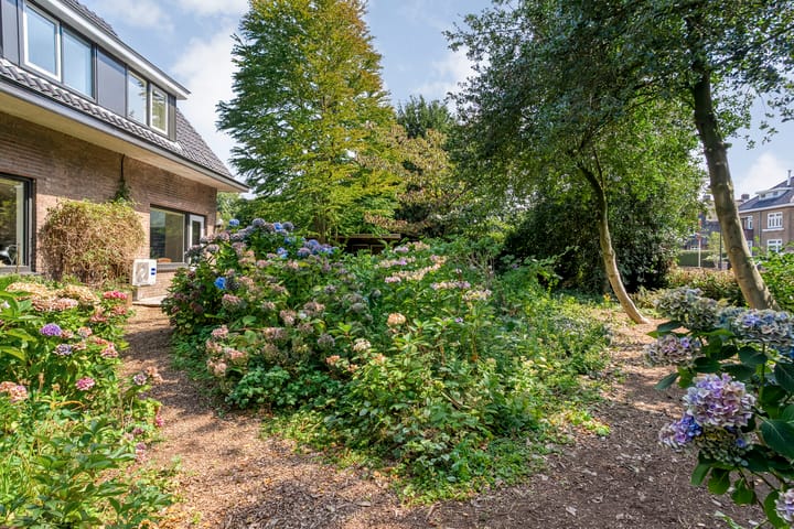 Photo 44 of van Heutszpark 3