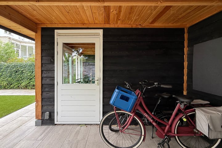 Foto 16 van De Ruijterstraat 78