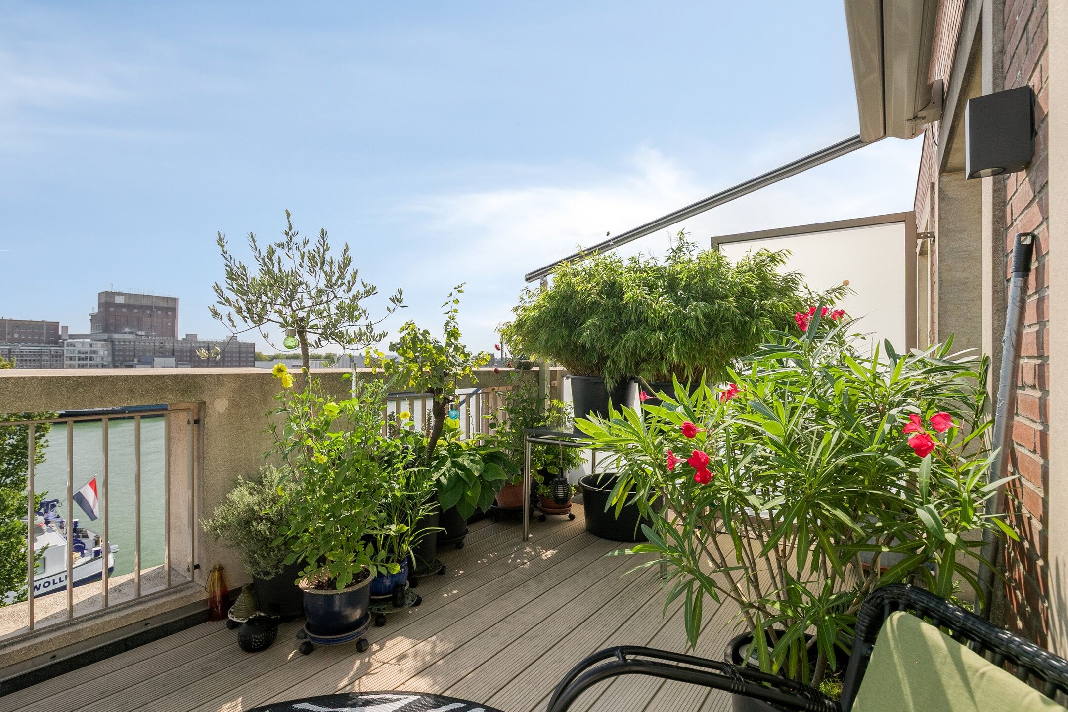 Photo 48 of Maashavenkade 169