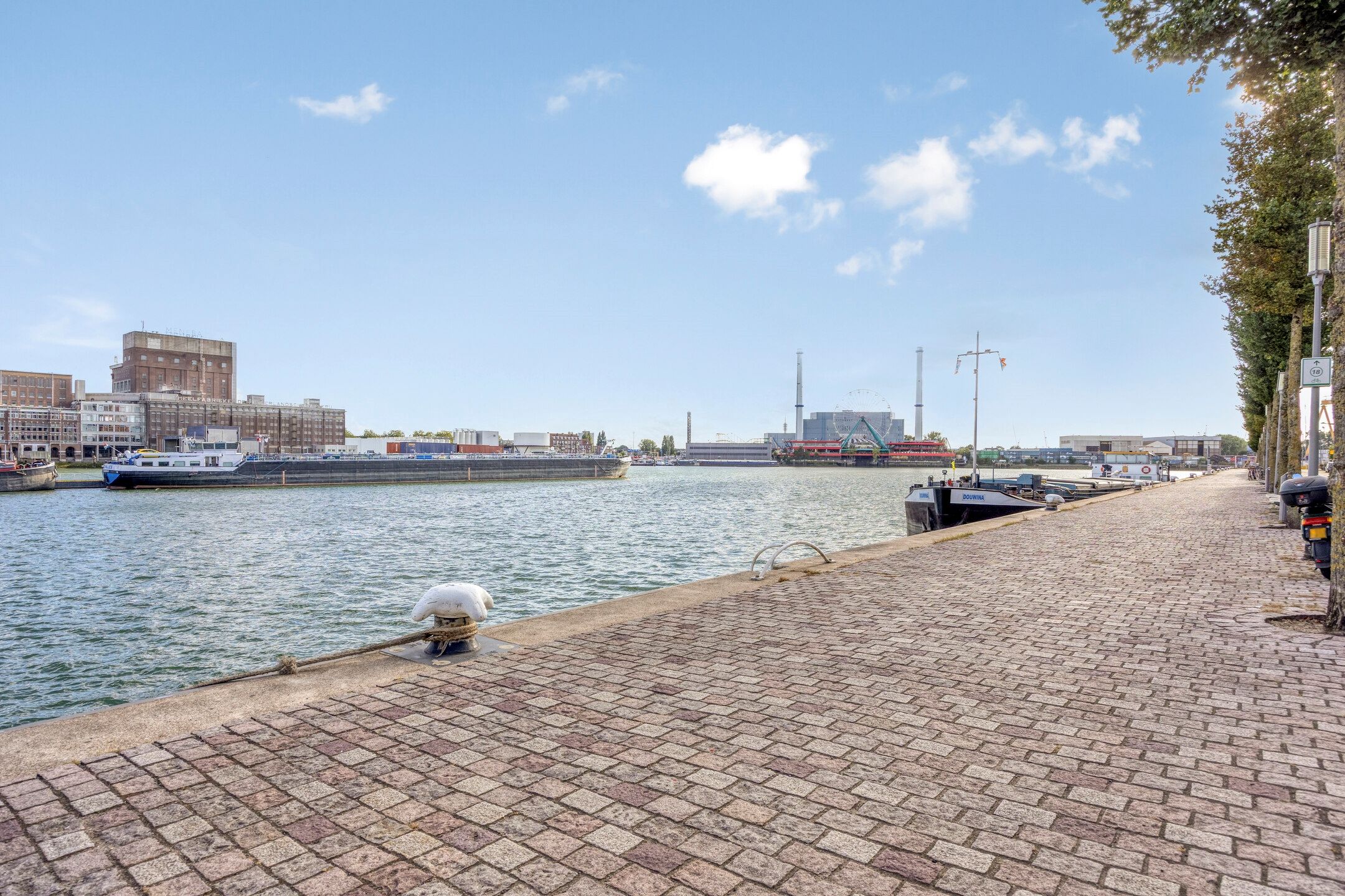 Photo 75 of Maashavenkade 169