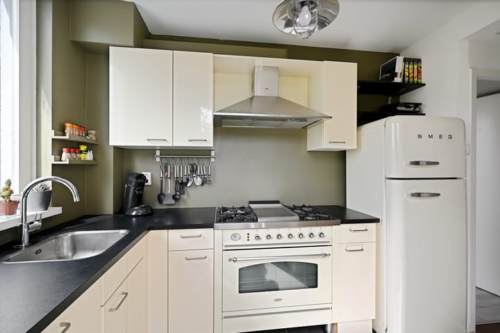 Photo 12 of Heeswijkstraat 42