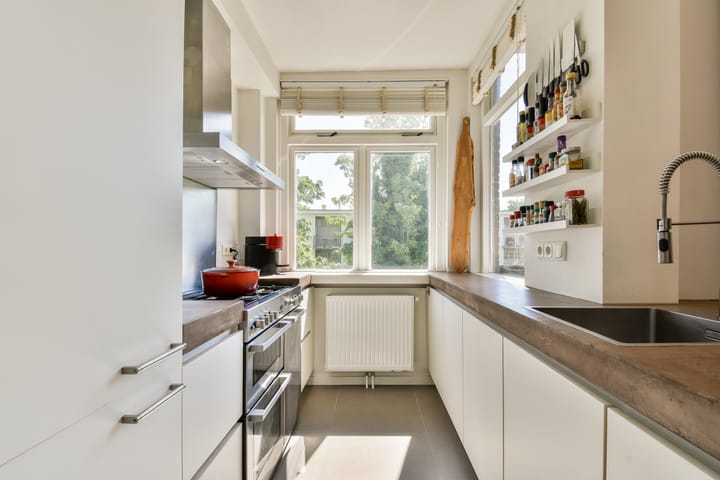 Photo 7 of Vrolikstraat 46-2