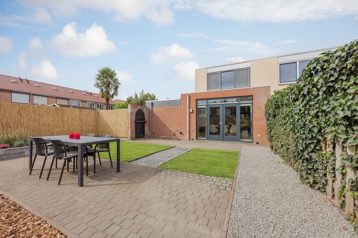 Foto 3 van Merelplein 16