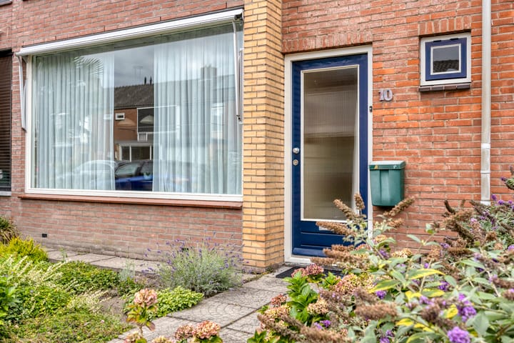 Foto 3 van Pijnboomstraat 10