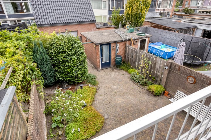 Foto 19 van Pijnboomstraat 10