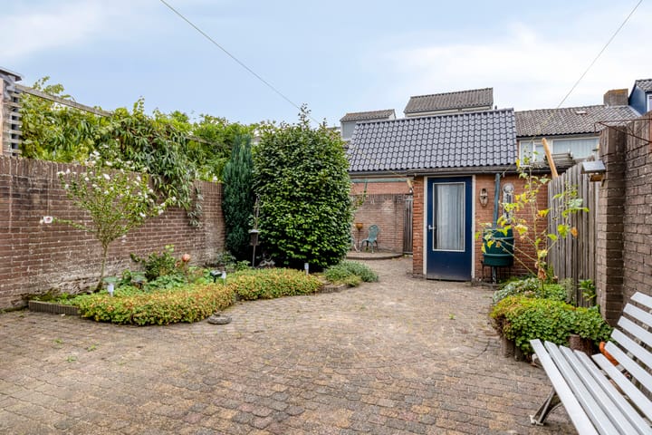 Foto 20 van Pijnboomstraat 10