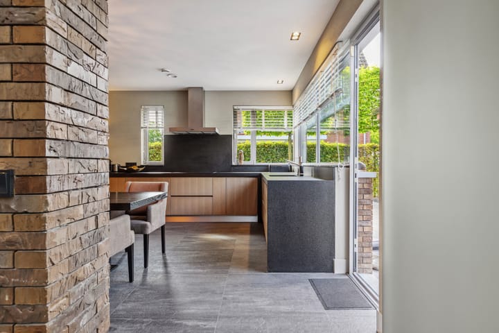 Photo 16 of IJsvogelstraat 9