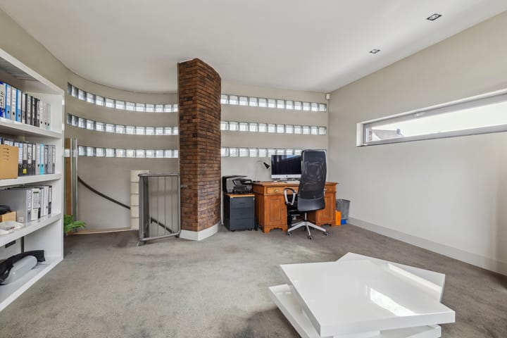 Photo 37 of IJsvogelstraat 9