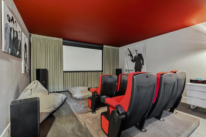 Photo 43 of IJsvogelstraat 9