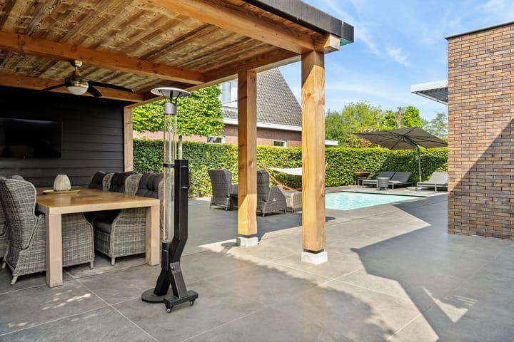 Photo 56 of IJsvogelstraat 9