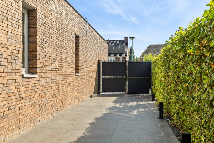 Photo 57 of IJsvogelstraat 9