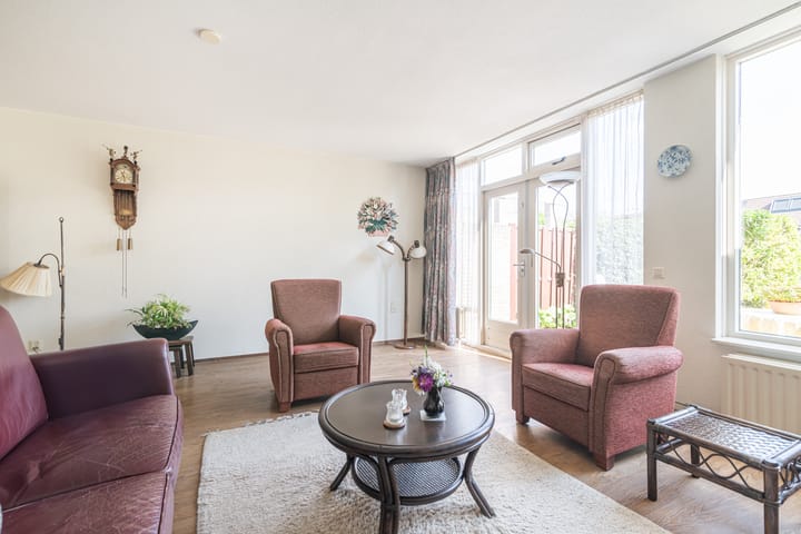 Foto 10 van Peter van Velpenlaan 23