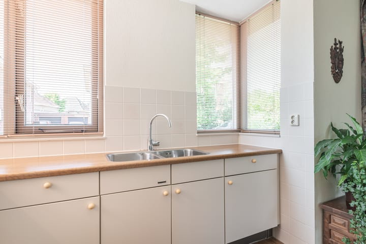 Foto 15 van Peter van Velpenlaan 23