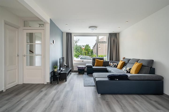 Photo 2 of Johan de Wittlaan 30