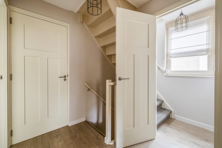 Foto 20 van Weegbree 13