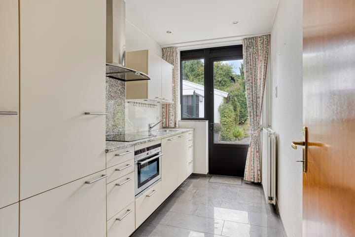 Foto 10 van Pasweg 74