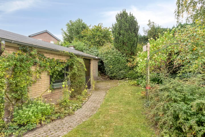 Foto 23 van Pasweg 74