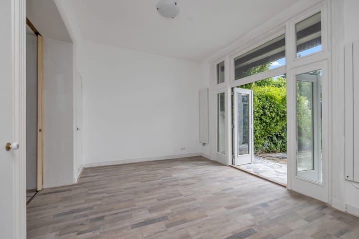 Foto 12 van Haarlemmerstraat 74