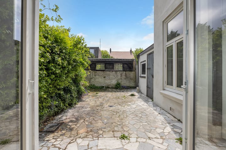 Foto 30 van Haarlemmerstraat 74