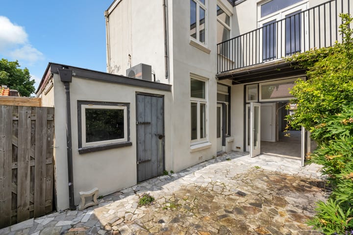 Foto 31 van Haarlemmerstraat 74