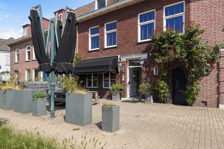 Foto 5 van Stationsplein 4