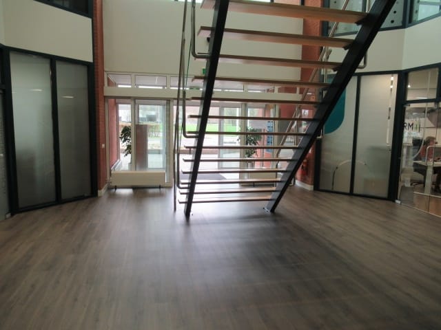 View photo 4 of Ecu