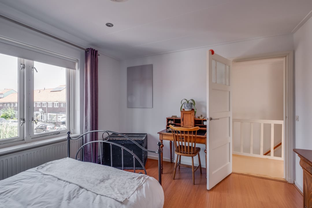 Photo 22 of Avercampstraat 11