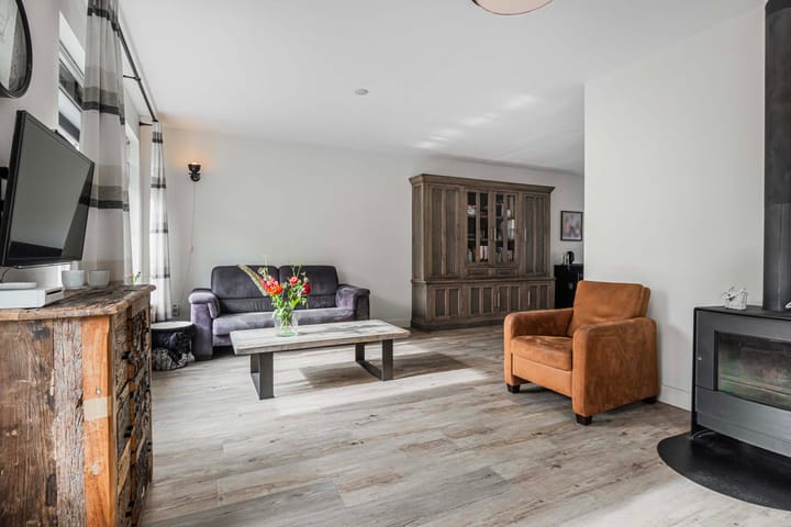 Foto 9 van Varenmos 4