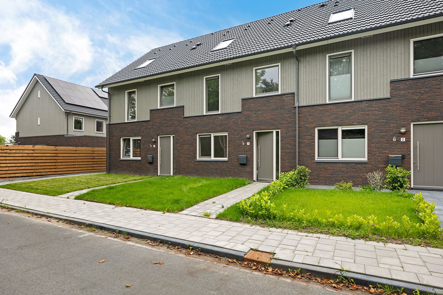 Photo 4 of Weemweg 4