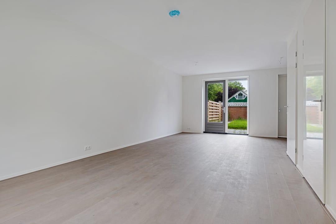 Photo 11 of Weemweg 4