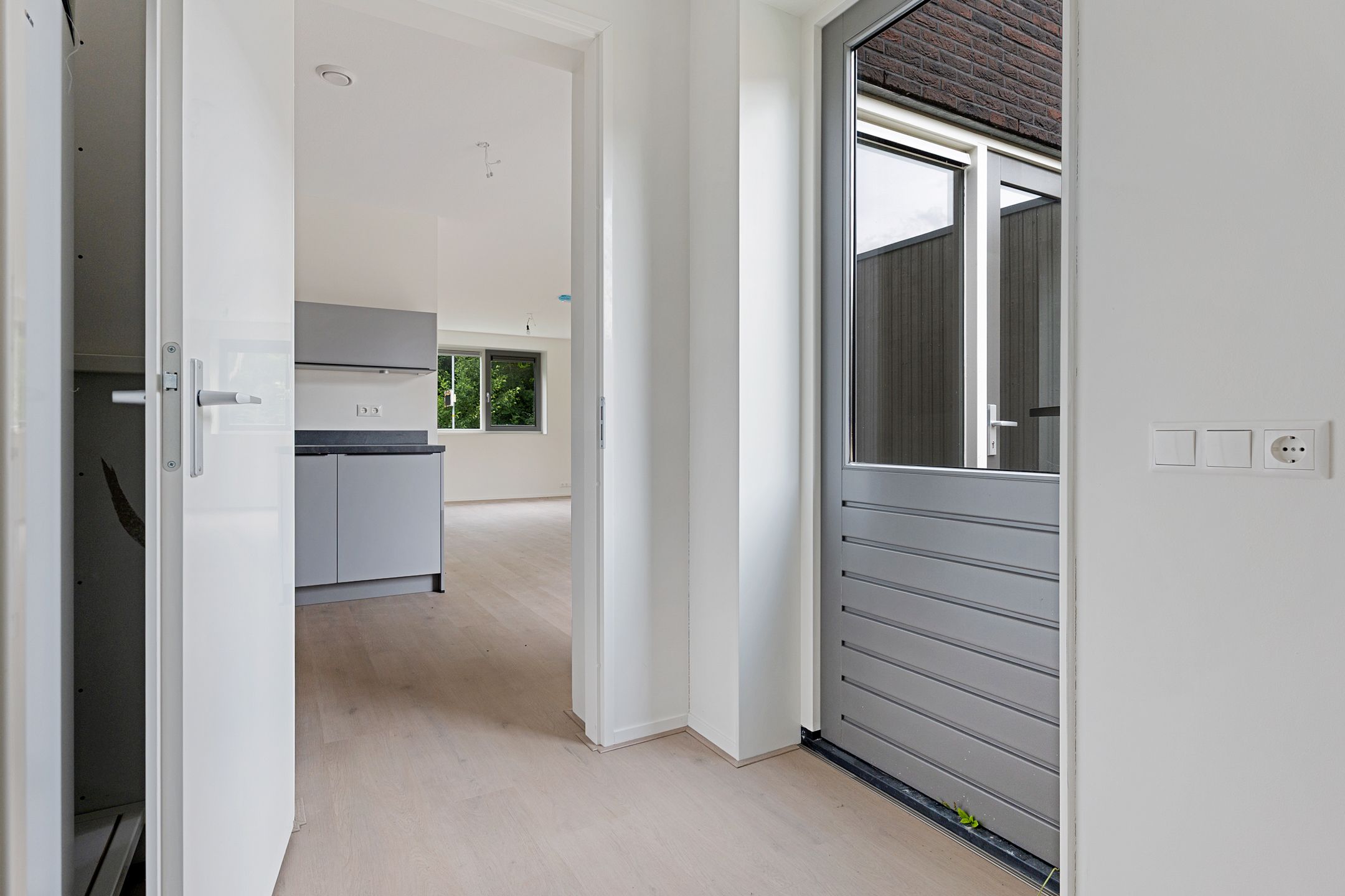 Photo 15 of Weemweg 4