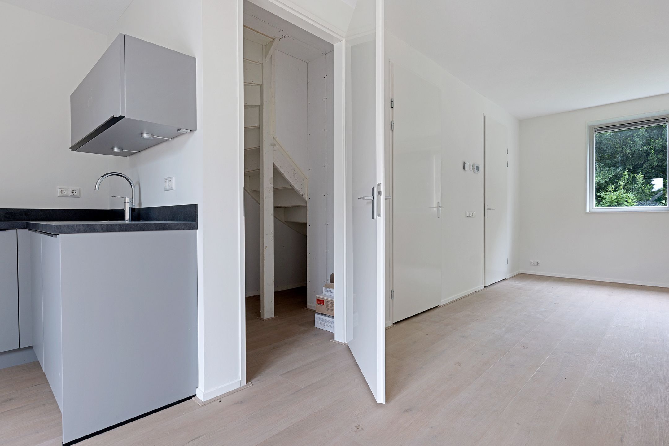 Photo 18 of Weemweg 4