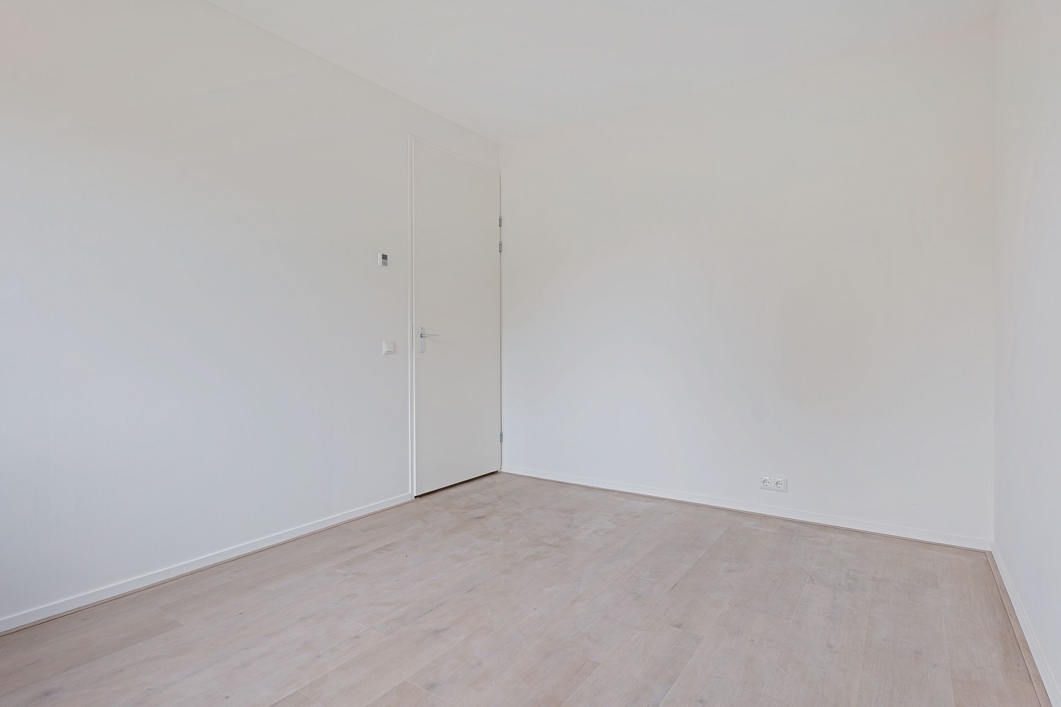 Photo 30 of Weemweg 4