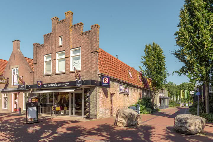 van Swinderenstraat 26, Balk