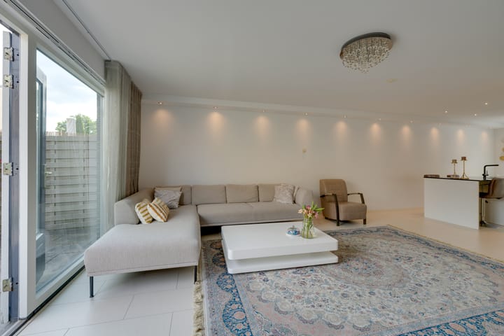 Foto 10 van Bisonstraat 55