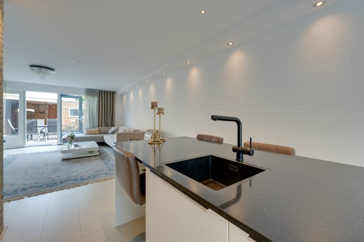 Foto 19 van Bisonstraat 55